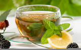 菊花茶具有清热解毒、利咽消肿的功效