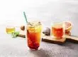 星巴克在中国推出新的茶平铺 TM 冰茶