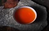 鲜红茶与旧红茶的鉴定
