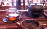 红茶鉴别方法彩色黑光泽香气纯背甘